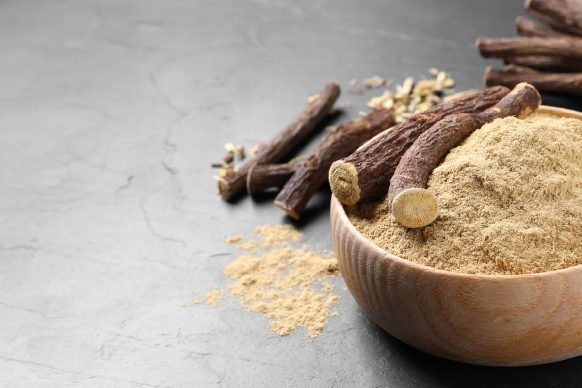 خواص داروئی بی نظیر شيرين بيان