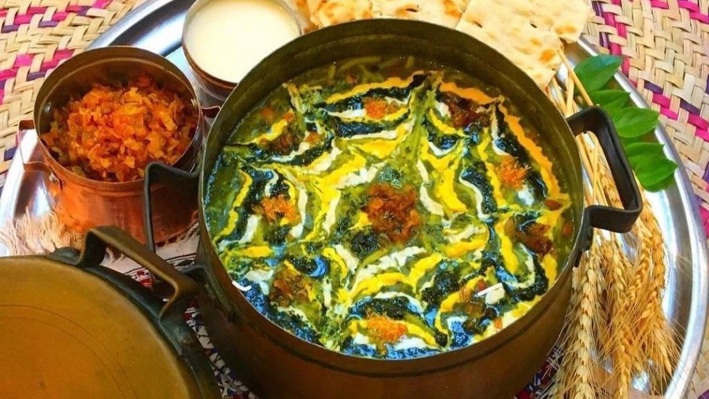 طرز تهیه آش بی بی سه شنبه: سنتی خوشمزه و مقوی