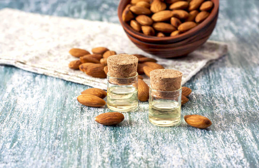 کاربرد روغن بادام تلخ در طب سنتی 