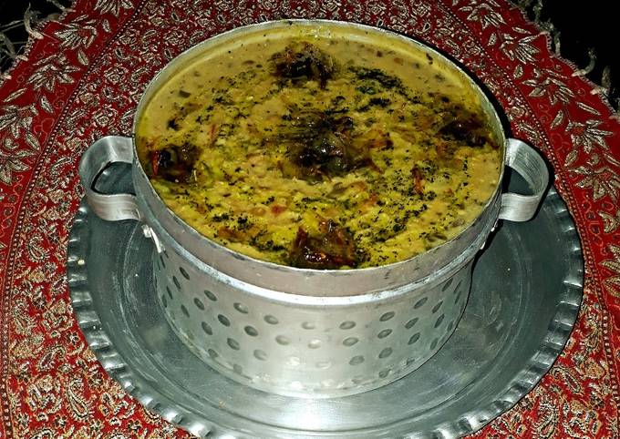 طرز تهیه آش ترخینه دوغ (اراک) - طعمی دلنشین از سرزمین مادری