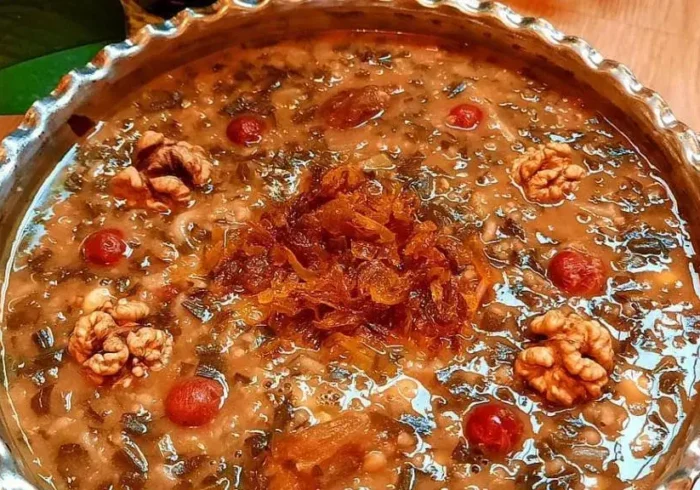 آش زغال اخته؛ طرز تهیه، خواص و همه آنچه باید بدانید