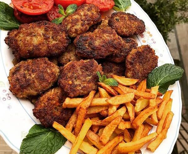 طرز تهیه شامی کشمشی: یک غذای لذیذ و محبوب ایرانی