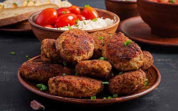 طرز تهیه کتلت آلمانی: تاریخچه و انواع آن