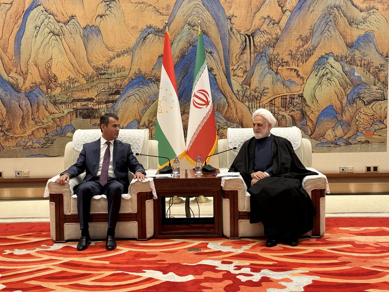 تعامل منطقه‌ای و همسایگی برای مقابله با چالش‌ها