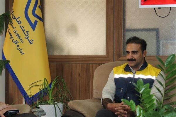 پستچی شیرازی: مردی که با مهربانیاش تیتر اول جهان شد