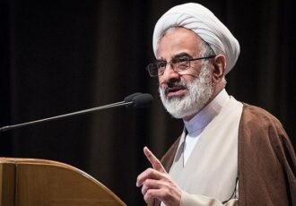 دشمن به‌دنبال نابودی مقاومت از راه ذهن‌ها و دل‌هاست