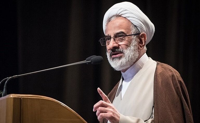 دشمن بهدنبال نابودی مقاومت از راه ذهنها و دلهاست