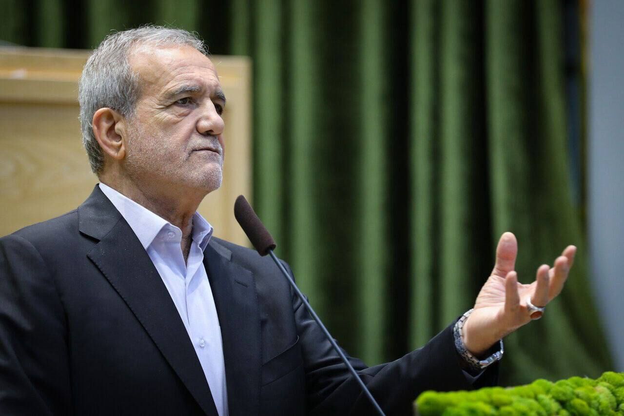 مقاومت و دیپلماسی همزمان؛ پزشکیان درباره قدرت دفاعی ایران و تناقضات سخنان ترامپ