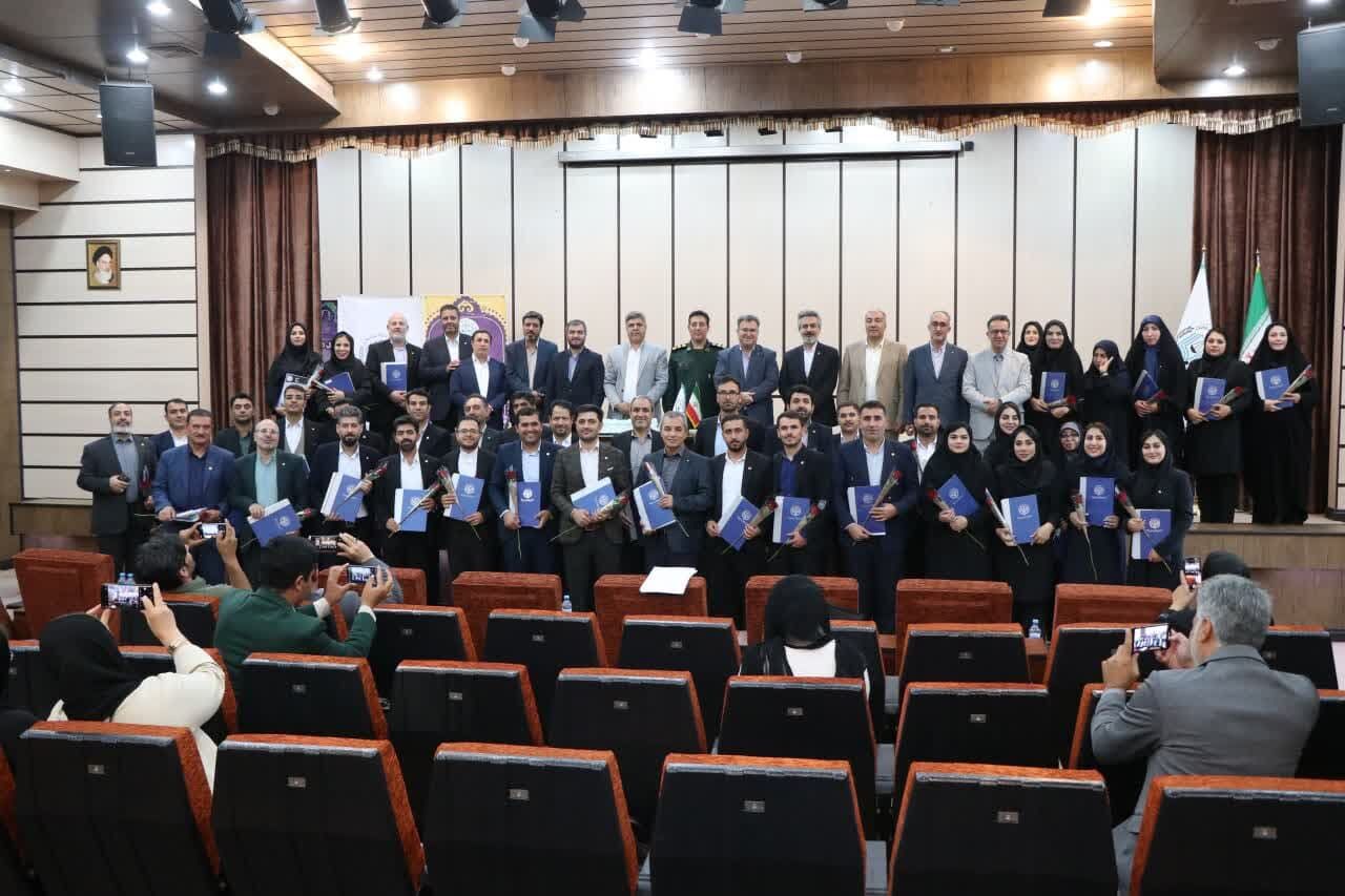 ⚖️ سوگند ۴۰ وکیل جدید در زنجان؛ گامی مهم در مسیر دفاع از عدالت