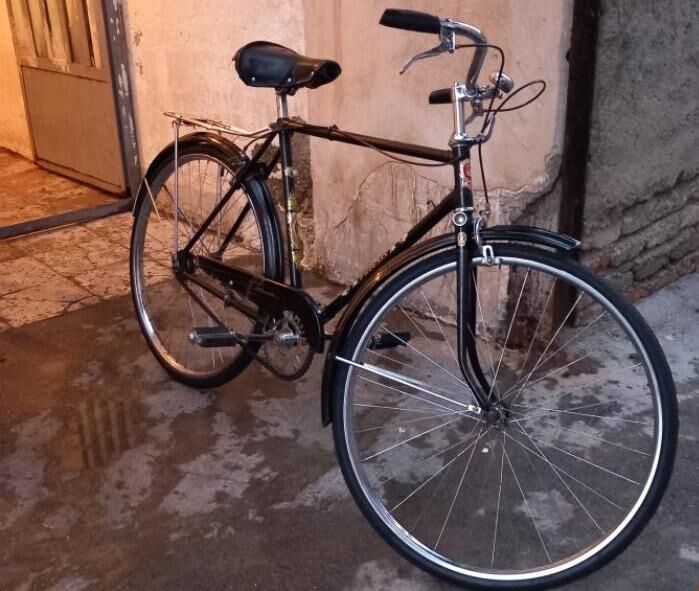 شهیدی که حتی دوچرخه‌اش را به یتیمان بخشید