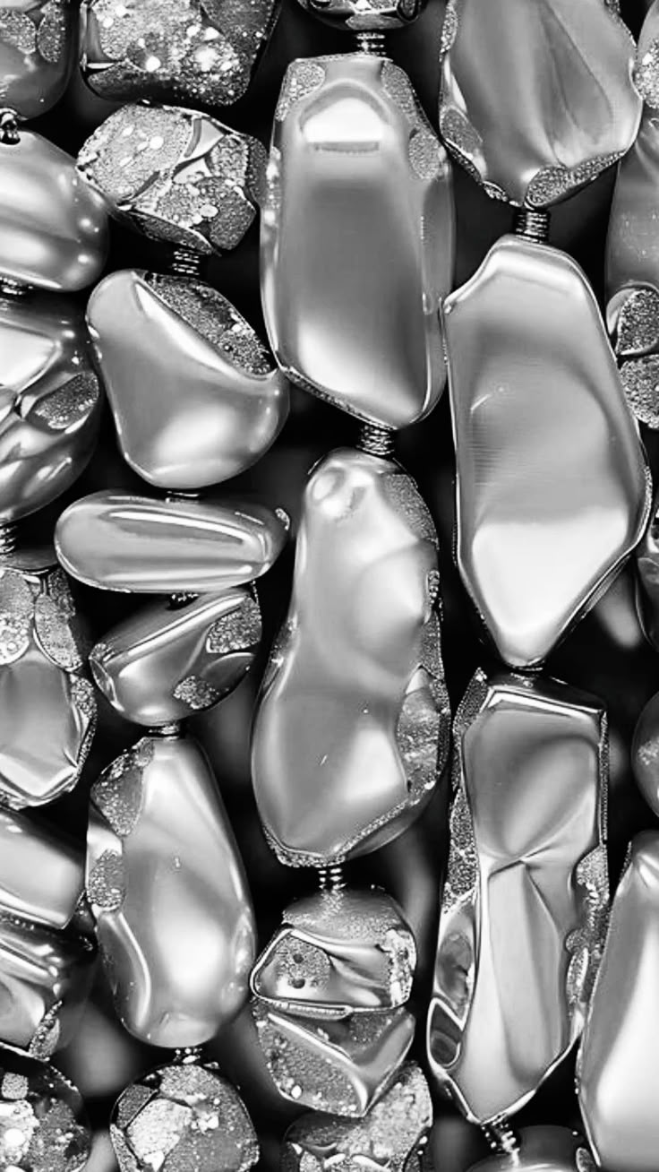 فلز نقره: ویژگیها، کاربردها و مزایا در زندگی و صنعت 💎