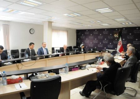 خرازی خطاب به مقام ارمنی: جزئیات مشارکت شرکت آمریکایی در مسیر ارتباطی باید روشن شود