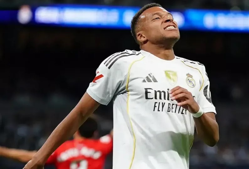 اعتراض به VAR به سبک امباپه