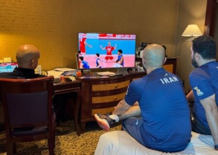 پیاتزا قهرمانی والیبال ایران را از روی تخت دید