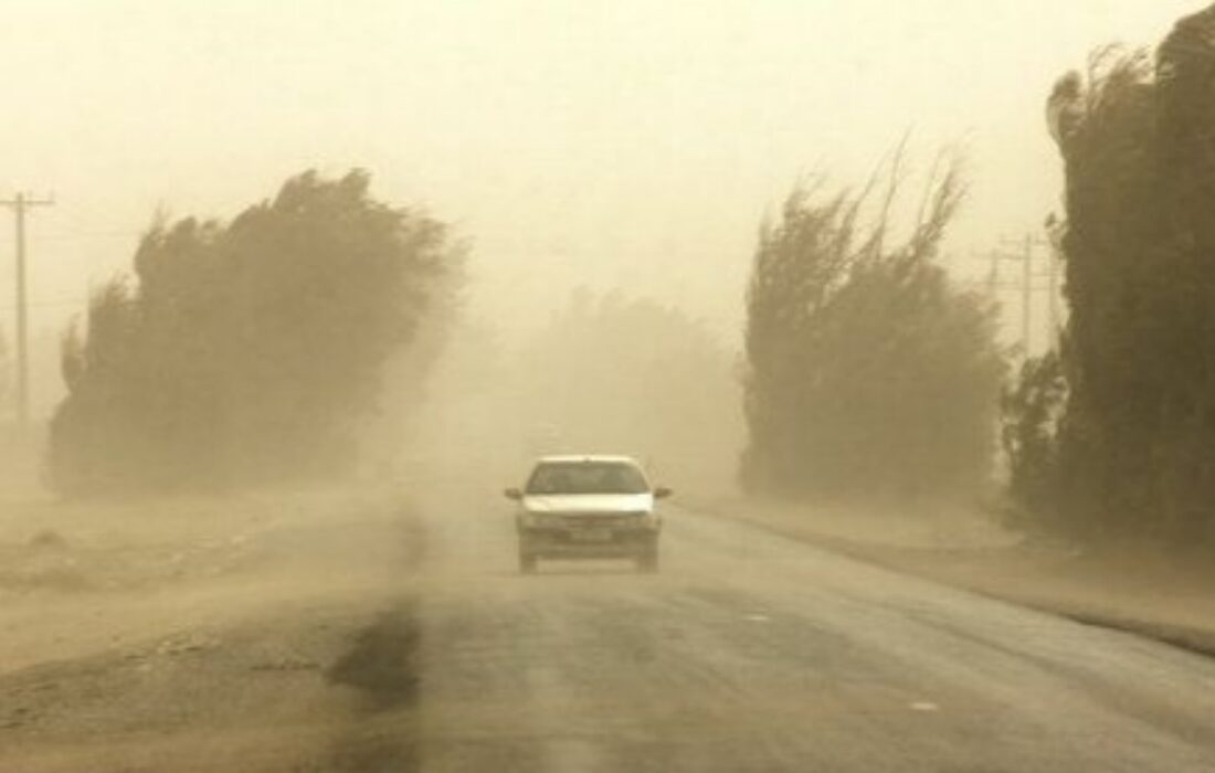 طوفانی با سرعت ۱۰۴ کیلومتر در ساعت زابل را درنوردید