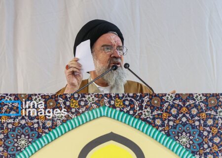 احمد خاتمی: نباید دولت را تخریب کرد