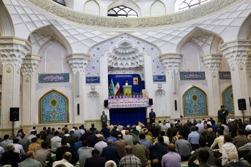 اردبیل در خروش انقلابی: نماز جمعه، اوج حضور مردم!