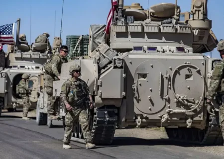 تحلیلگر عراقی: خروج آمریکا از عراق تا زمان تحویل عین‌الاسد واقعی نیست