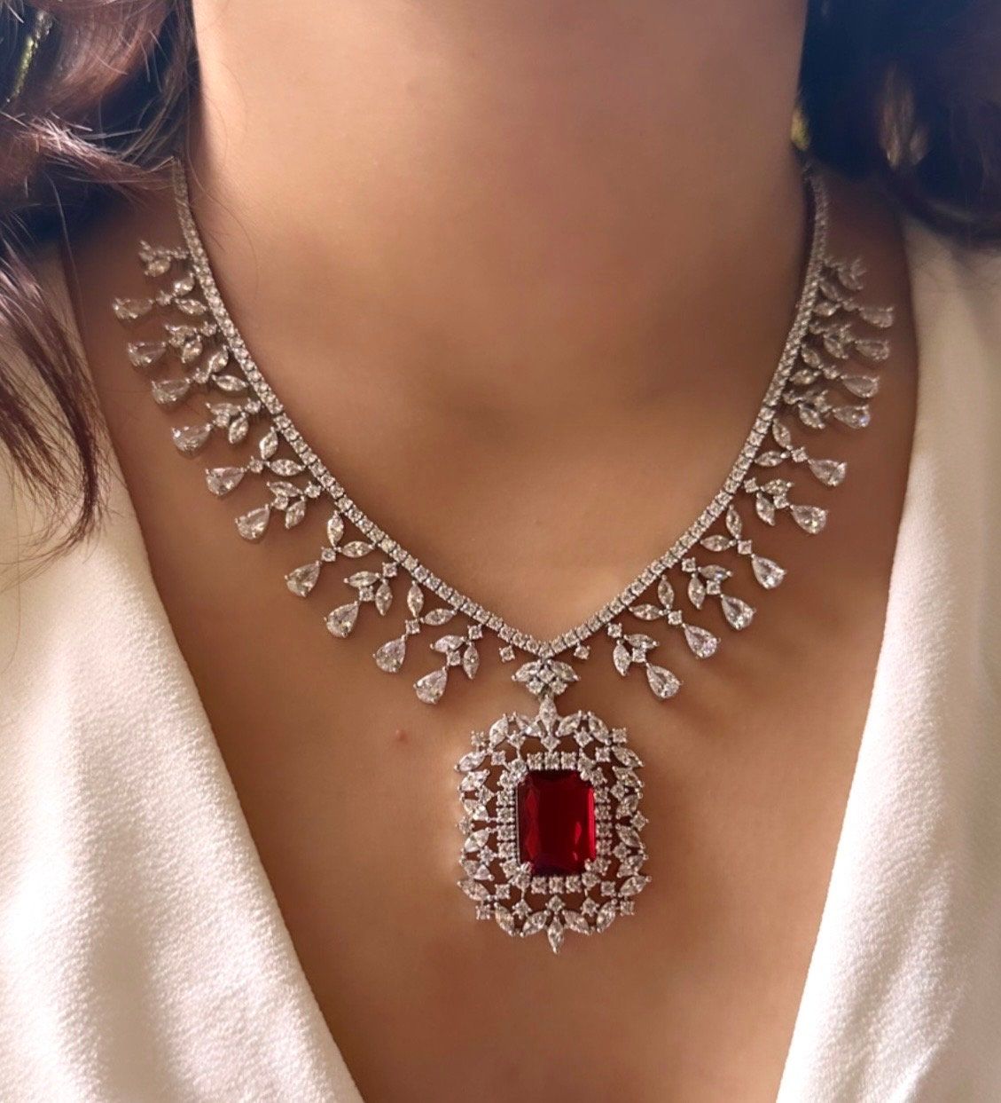 ✨ راهنمای جامع بدلیجات: همه چیز درباره انتخاب، خرید و نگهداری