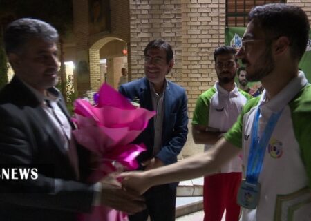 استقبال قمی ها از قهرمان تیراندازی آسیا