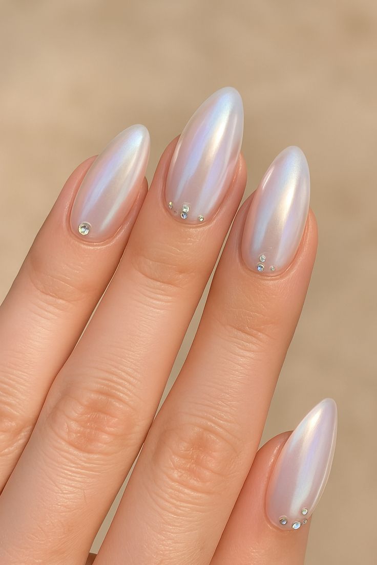 کاشت ناخن؛ راهنمای کامل، انواع، مزایا و معایب