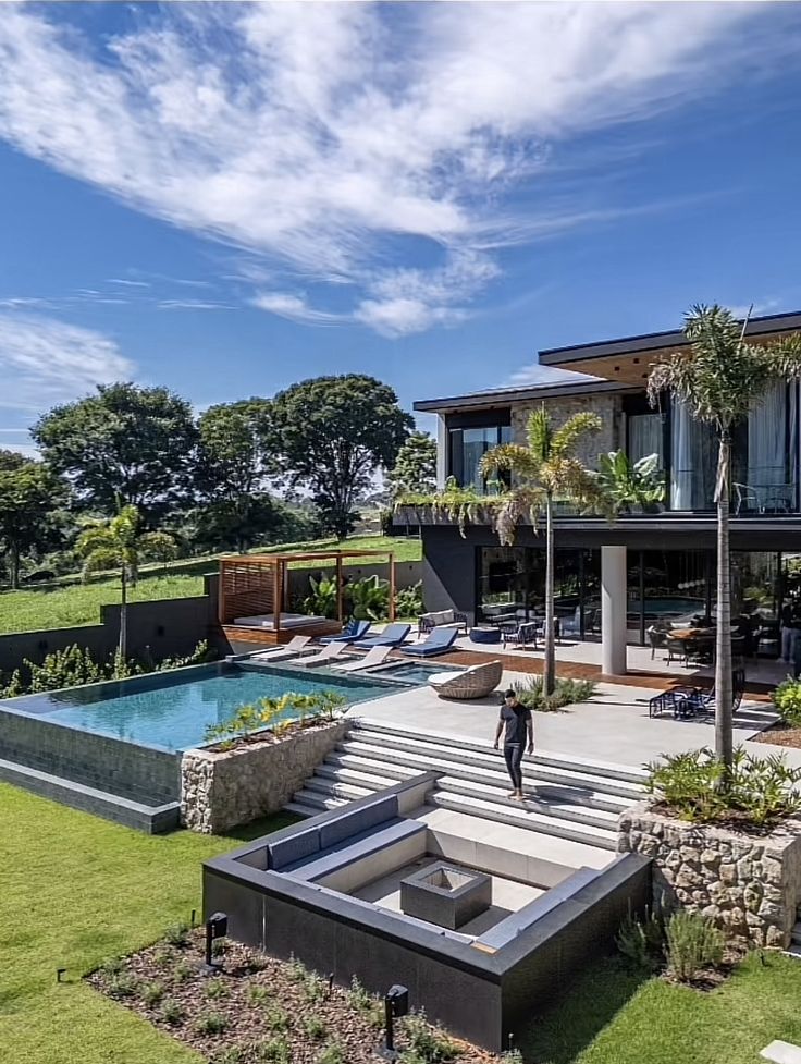 ایده‌های طراحی ویلا رایگان با حیاط بزرگ و باغچه: راهنمای جامع و کاربردی