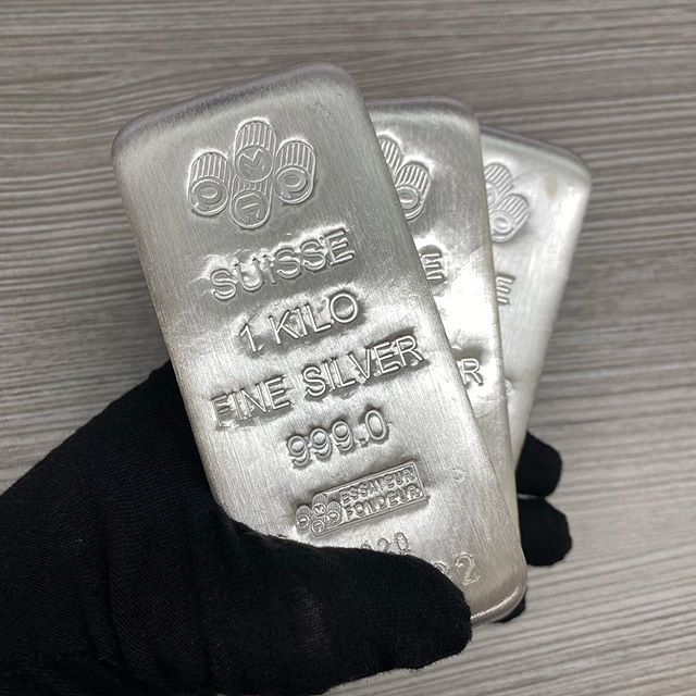 فلز نقره: ویژگیها، کاربردها و مزایا در زندگی و صنعت 💎