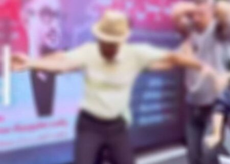 بلاگر یا معلم؟ when Instagram Ads Target Your Child’s Future