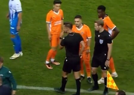 اخراج گوینده استادیوم با کارت قرمز داور در لیگ کنفرانس اروپا: سوژه داغ فوتبال!