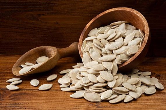 انواع تخمه در ایران؛ بررسی محبوبترین تخمهها و خواص آنها 🌻