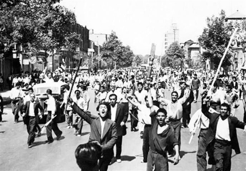 28 مرداد 1332: روزی با دو روایت تاریخی در ایران — از کودتای آمریکایی تا گشایش مجلس خبرگان