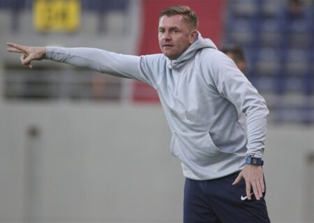 خبر فوری: انصراف مربی آلمانی از حضور در استقلال خوزستان و تغییرات جدی در کادر فنی