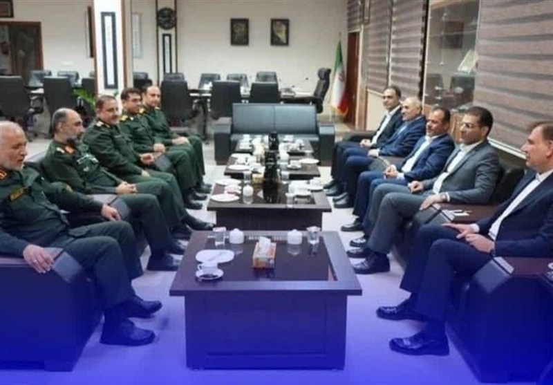 رونق در بوشهر: انقلاب برق‌رسانی و آبرسانی، نویدبخش آینده‌ای روشن