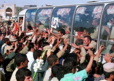 26 مرداد: بازگشت پروانه‌های صبر و درخشش آزادگی