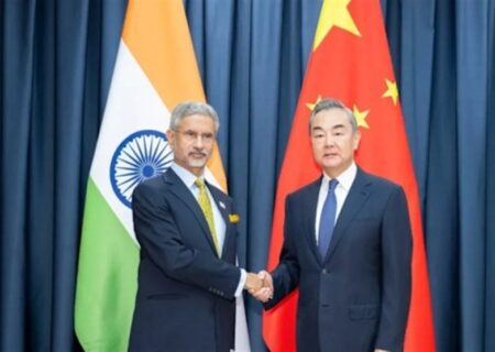 چین و هند: پکن از آمادگی برای همکاری دوستانه در مدیریت مناطق مرزی خبر می‌دهد