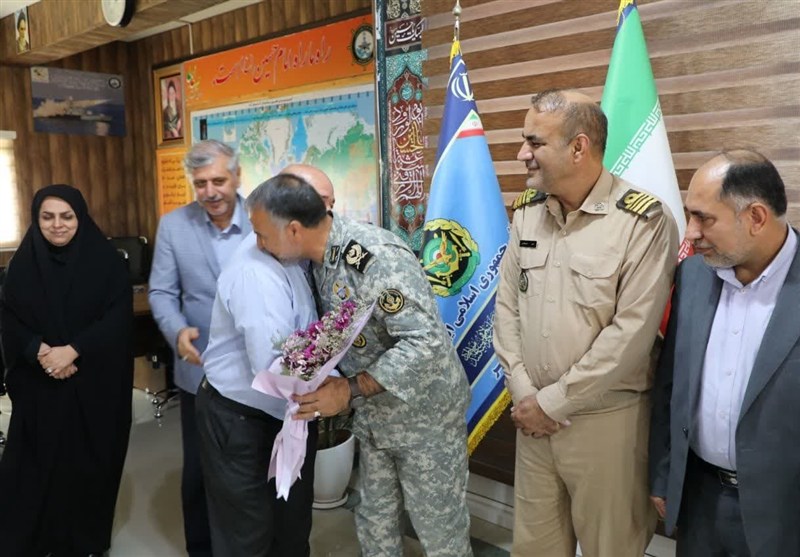 ایثار و افتخار: فرمانده پایگاه دریایی بوشهر از آزادگان سرافراز دفاع مقدس تجلیل کرد
