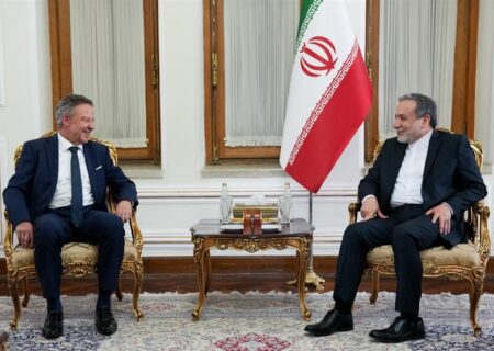 خداحافظی رسمی دیپلماتیک: دیدار سفیر آلمان با عراقچی