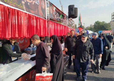 خادمان همدانی در موکب شهید سلیمانی: پیوند دل‌ها با کربلا