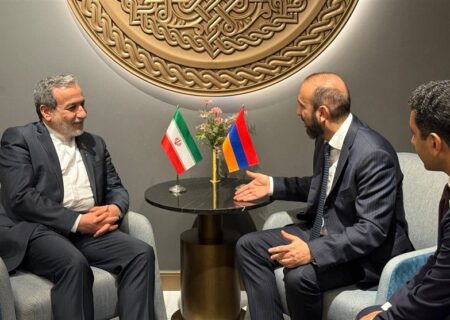 دیدار عراقچی با وزیر خارجه ارمنستان؛ گام‌های تازه در تقویت روابط ایران-ارمنستان