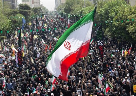 انقلاب اسلامی: پارادایم همیشگی ایران که آینده سیاست را تعیین می‌کند