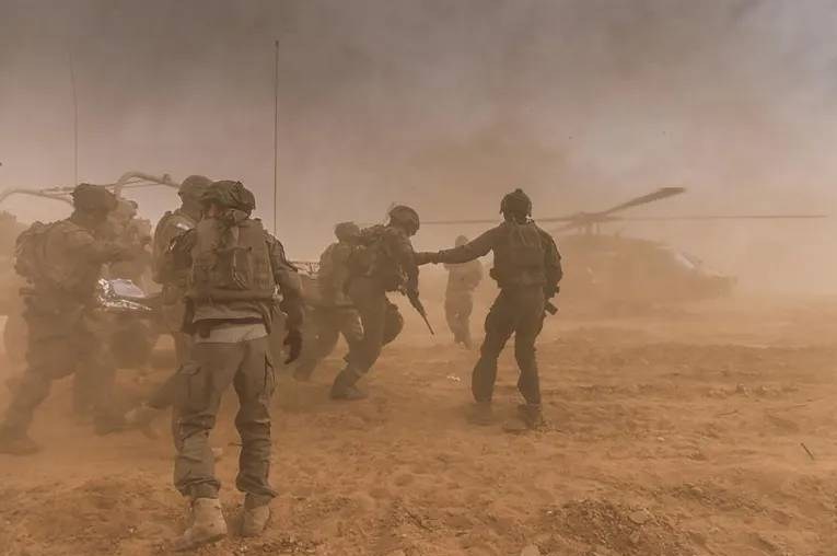 پیشروی ناگهانی تانکهای اسرائیلی به عمق نوار غزه: گزارش فوری از میدان نبرد