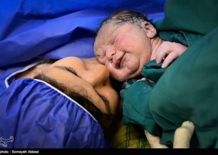 منشور کرامت مادری: خط پایان خشونت زایمانی و رضایت‌سنجی پیامکی برای مادران پس از زایمان