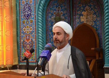 امام جمعه ایلام: مدیریت اربعین در مرز مهران یک شاهکار بود