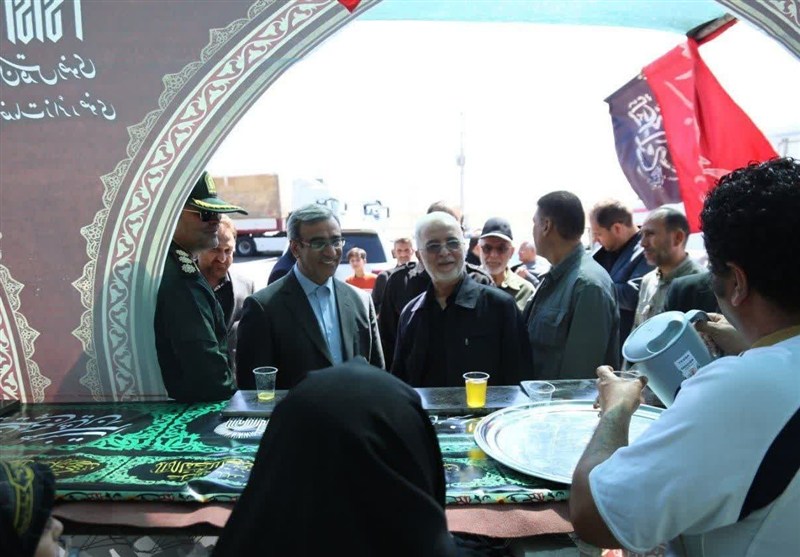 وزیر کشور از خادمان مجتمع میان‌راهی امام رضا(ع) تربت جام قدردانی کرد