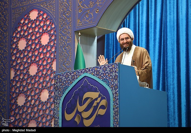 حاج علیاکبری: کلید رهایی از ویروس تفرقه، اتحاد ملی است