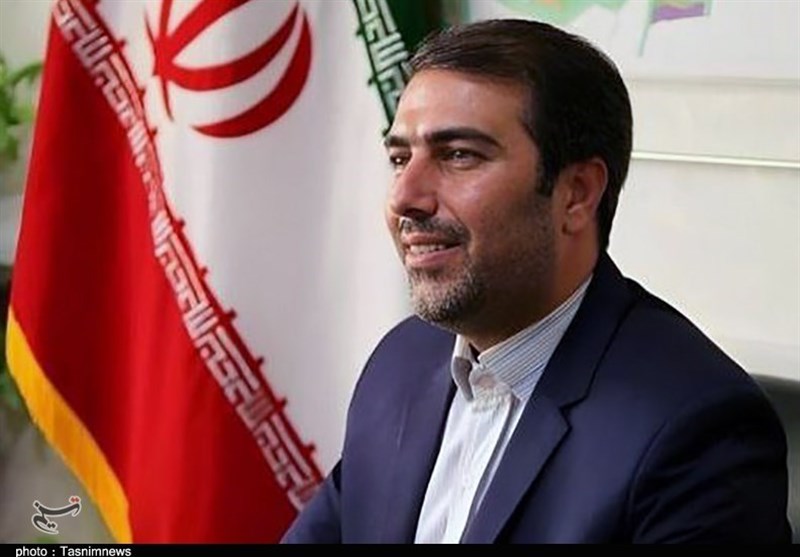 قانون مدرسه: هیچ مدیر مدرسهای حق دریافت پول از دانشآموزان ندارد و لباس فرم اجباری نیست