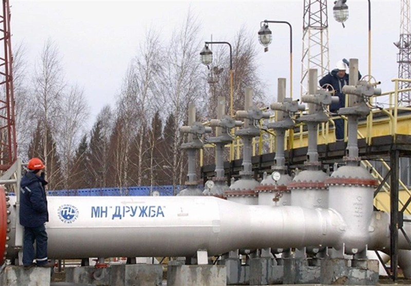 اعلام توقف صادرات نفت به مجارستان پس از حمله اوکراین به خط لوله دروژبا