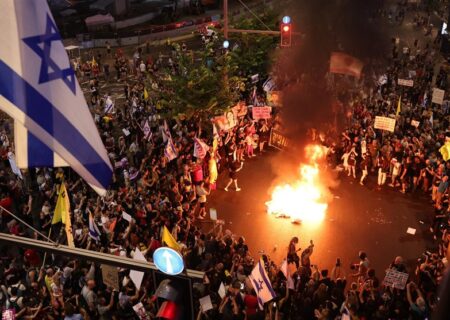 اعتراضات در سرزمین‌های اشغالی شعله‌ور: آیا نتانیاهو در مسیر سقوط است؟