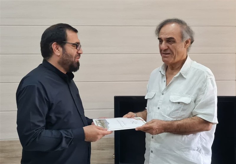 قطبالدین صادقی بهعنوان دبیر جدید جشنواره بینالمللی تئاتر سقز منصوب شد