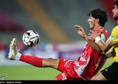 شوک در لیگ: پرسپولیس نیمه اول را به فجر سپاسی باخت